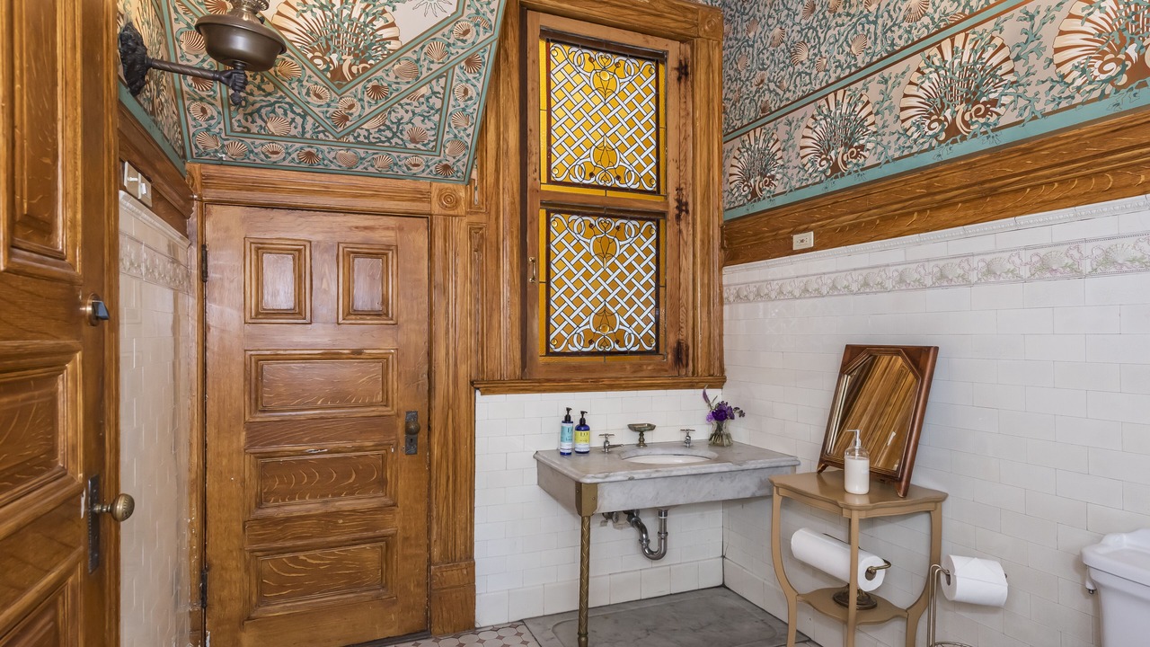 Photo of Bathroom in Western Addition