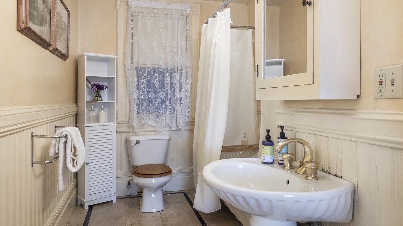 Photo of Bathroom in Western Addition