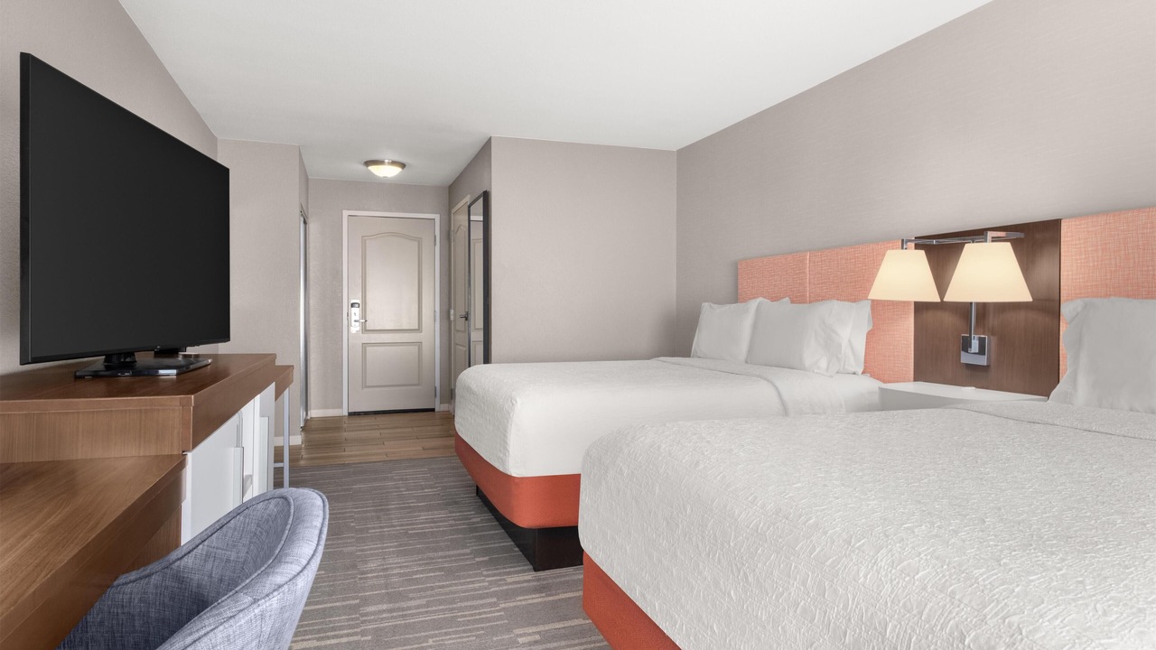Photo of Bedroom in Raisin