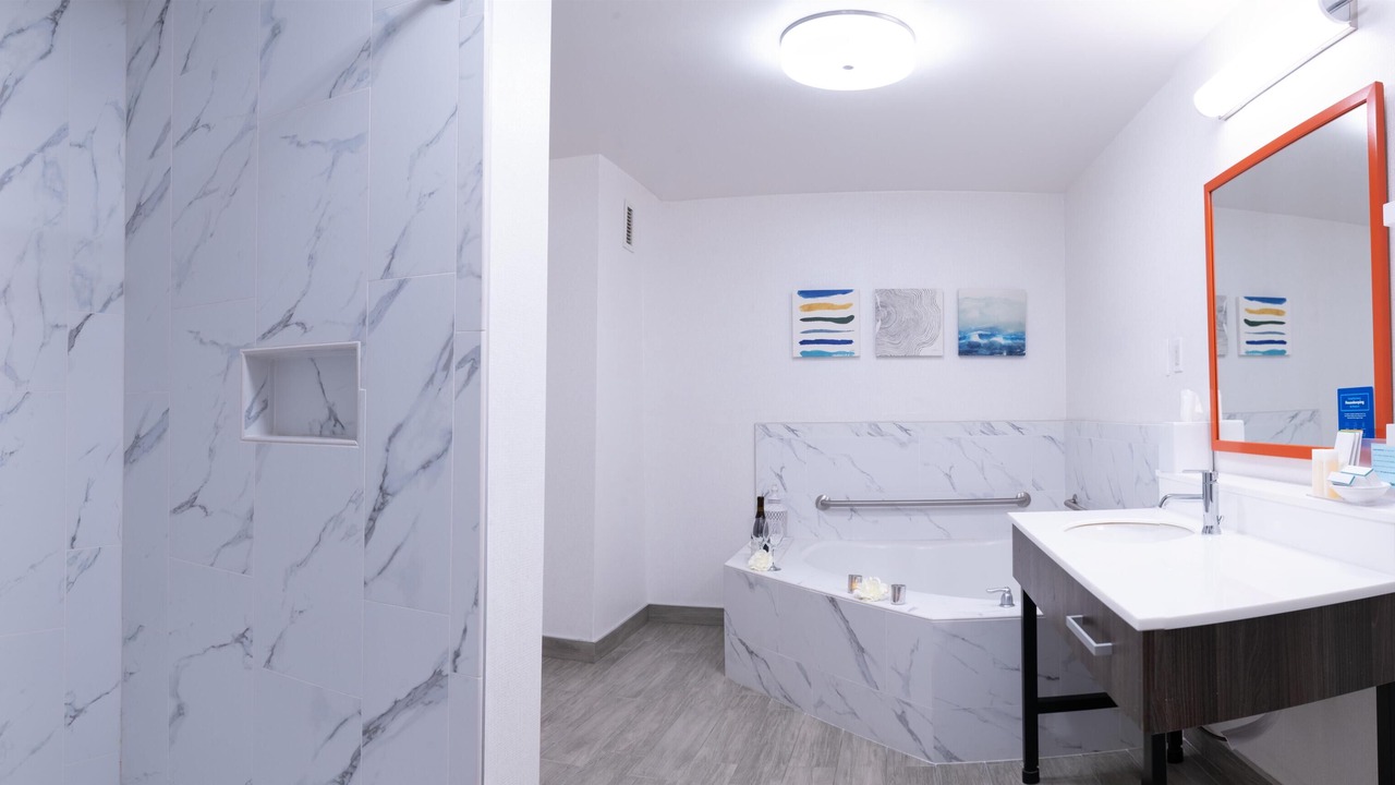 Photo of Bathroom in Seal Beach