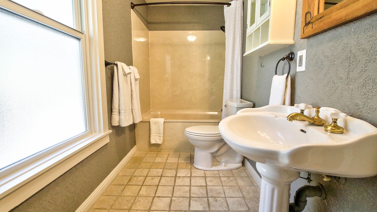 Photo of Livingroom in Groveland