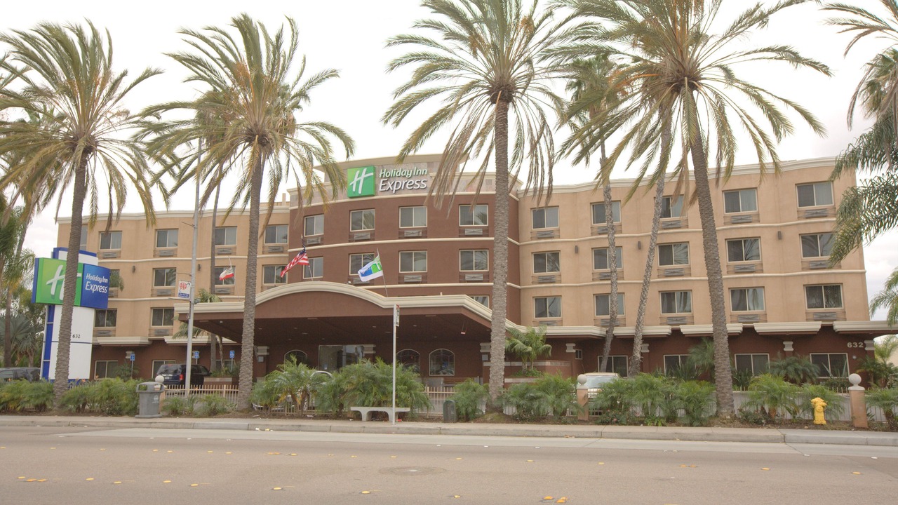 Photo of Buildings in Lincoln Acres