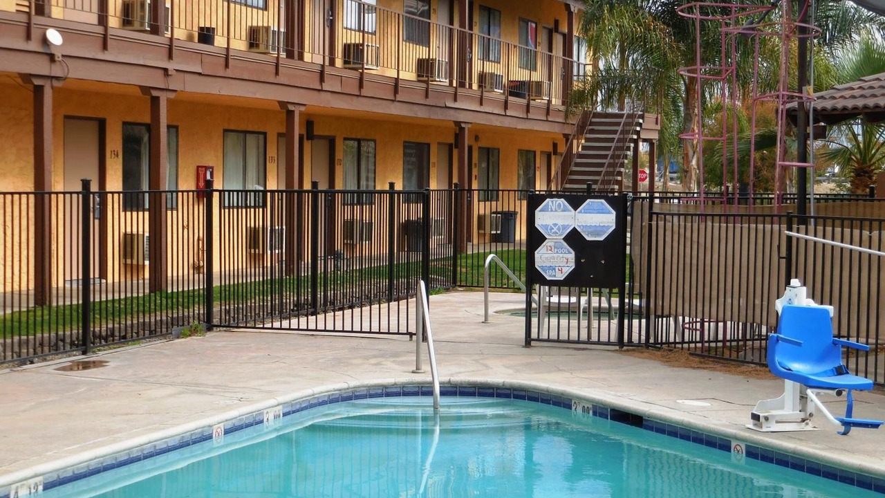 Photo of Outdoor in Oildale