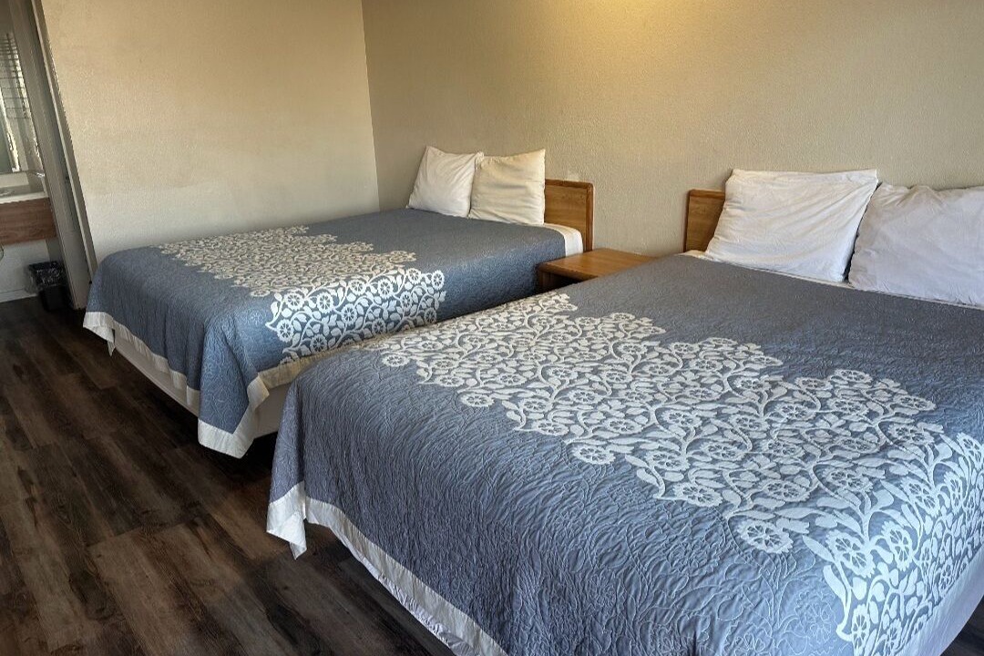 Photo of Bedroom in Oildale