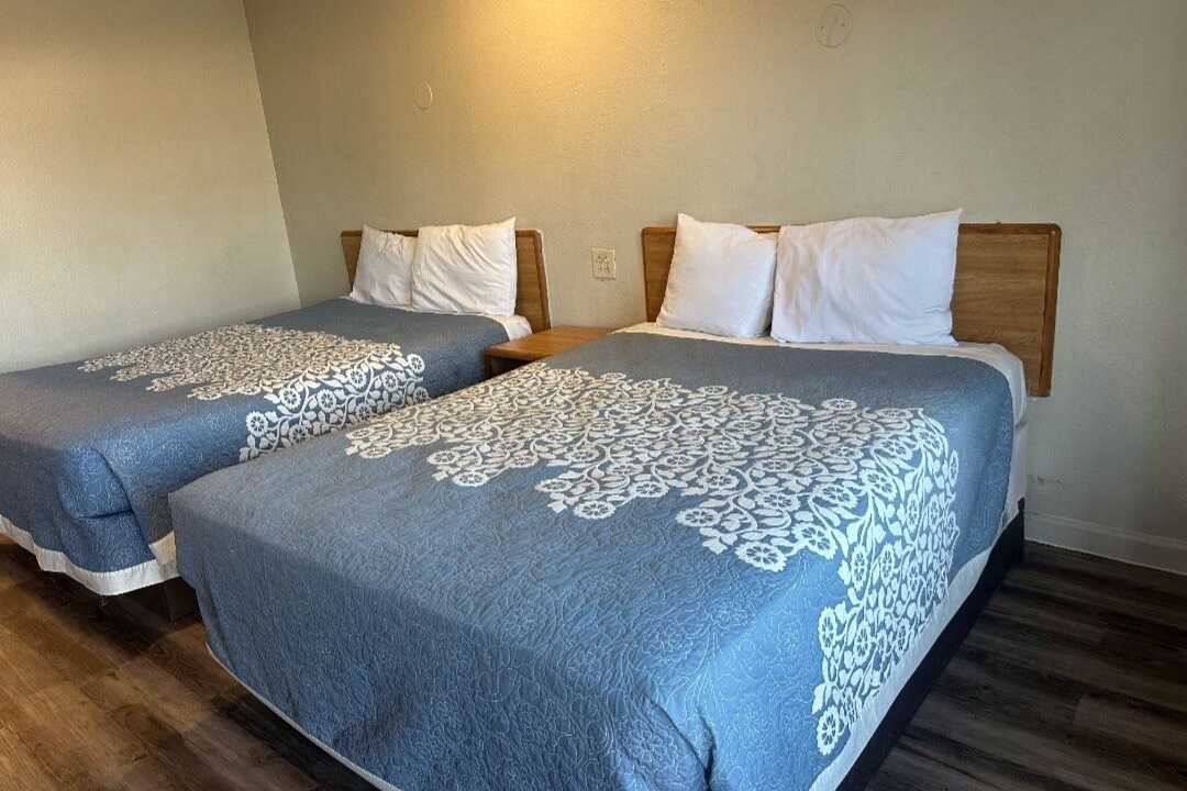 Photo of Bedroom in Oildale