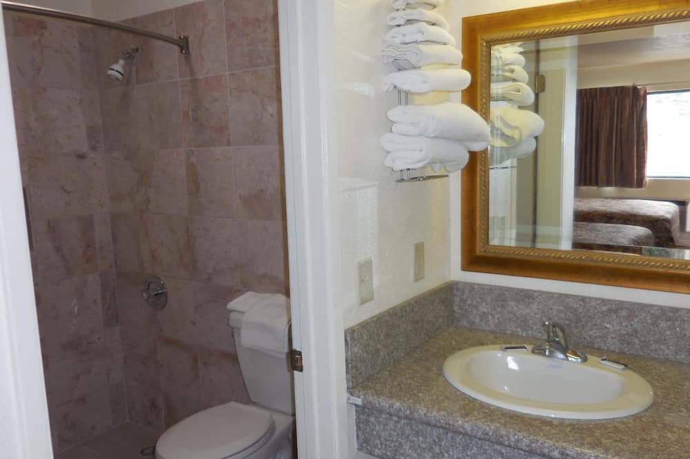 Photo of Bathroom in Oildale