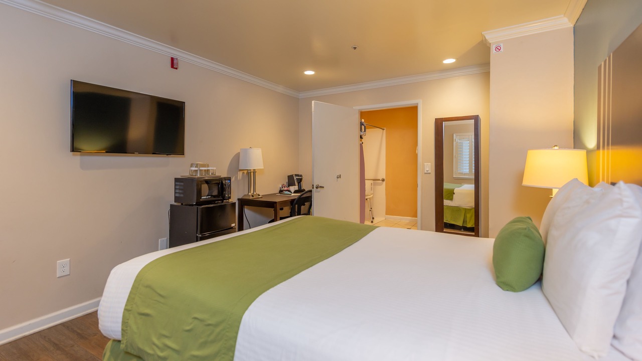 Photo of Bedroom in Westside Santa Cruz