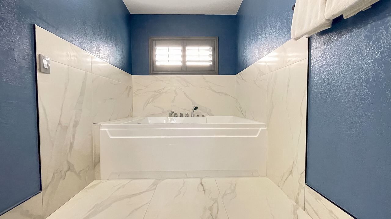 Photo of Bathroom in North Fremont Street