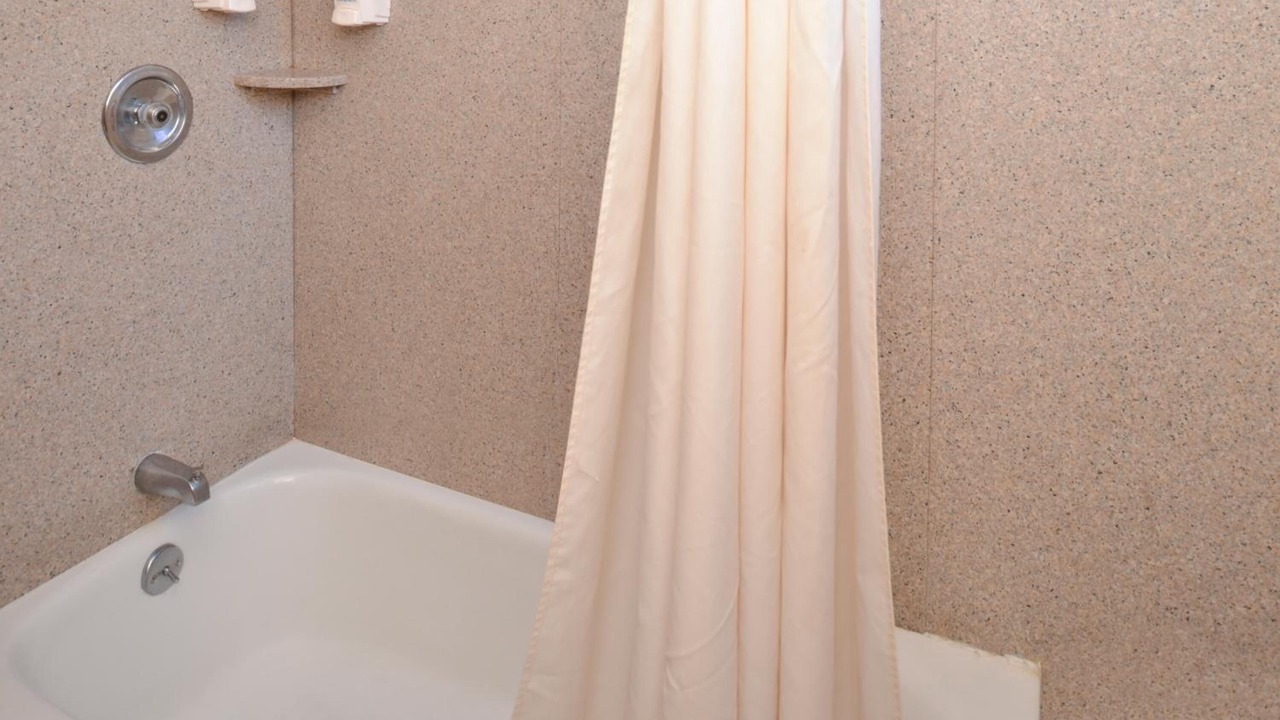 Photo of Bathroom in Bishop