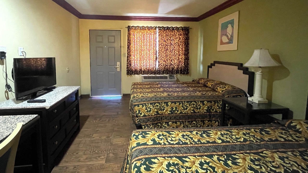 Photo of Bedroom in Los Banos