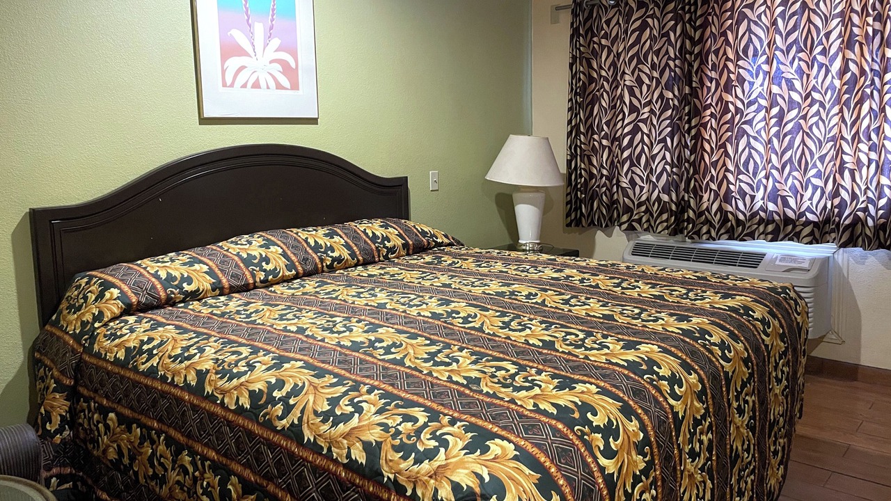Photo of Bedroom in Los Banos