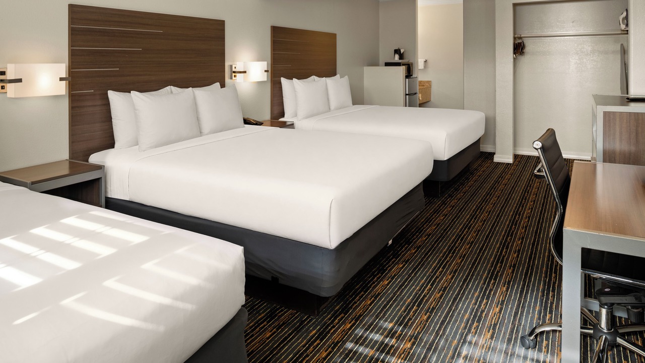Photo of Bedroom in North Fremont Street
