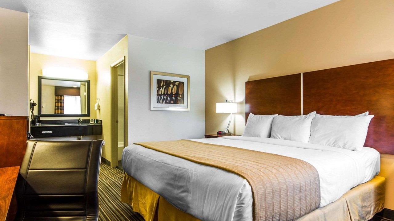 Photo of Bedroom in Martinez