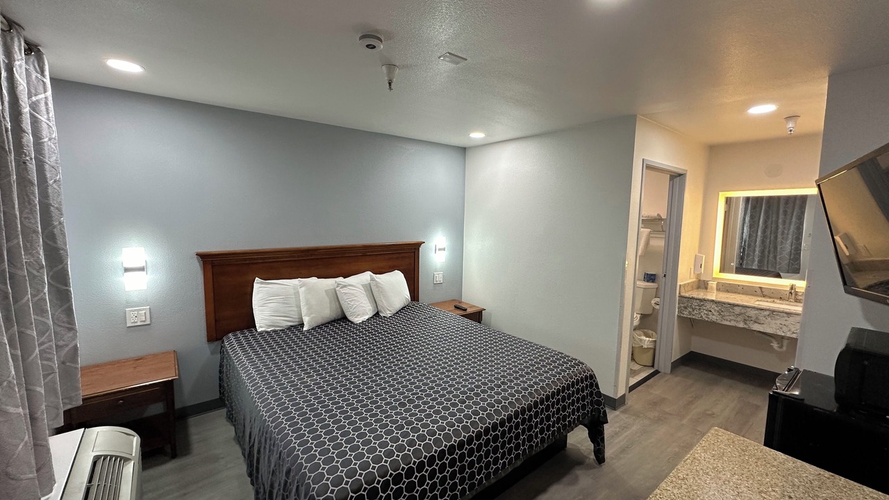 Photo of Bedroom in Westside Santa Cruz