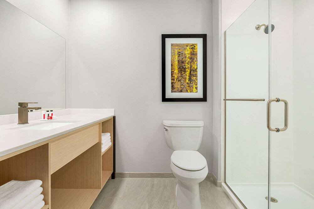 Photo of Bathroom in Marina