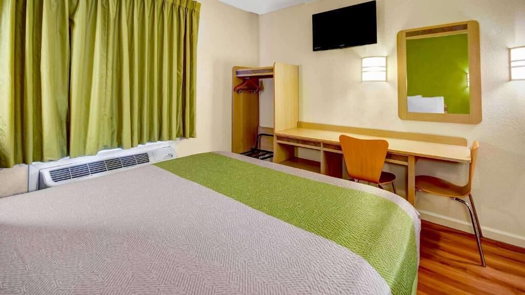 Photo of Bedroom in Lake Havasu City
