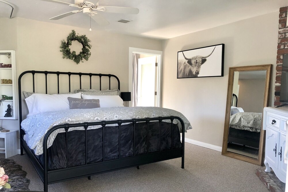 Photo of Bedroom in Oak View