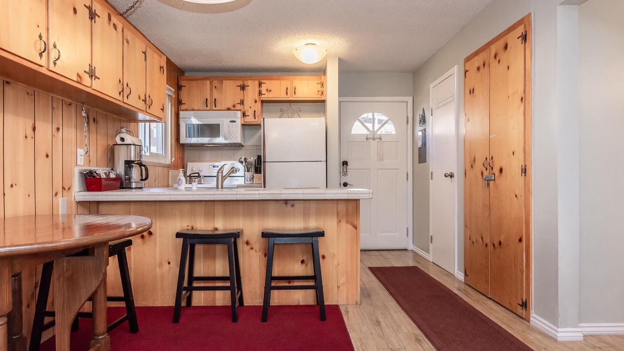 Photo of Kitchen in Mammoth Lakes