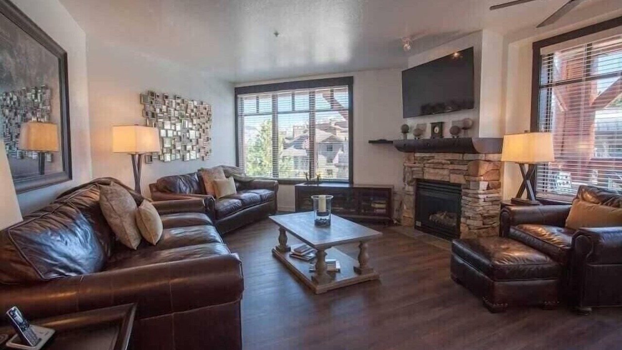 Photo of Livingroom in Mammoth Lakes
