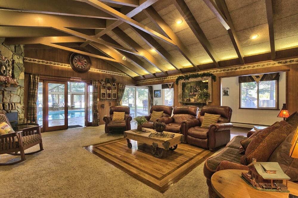 Photo of Livingroom in South Lake Tahoe