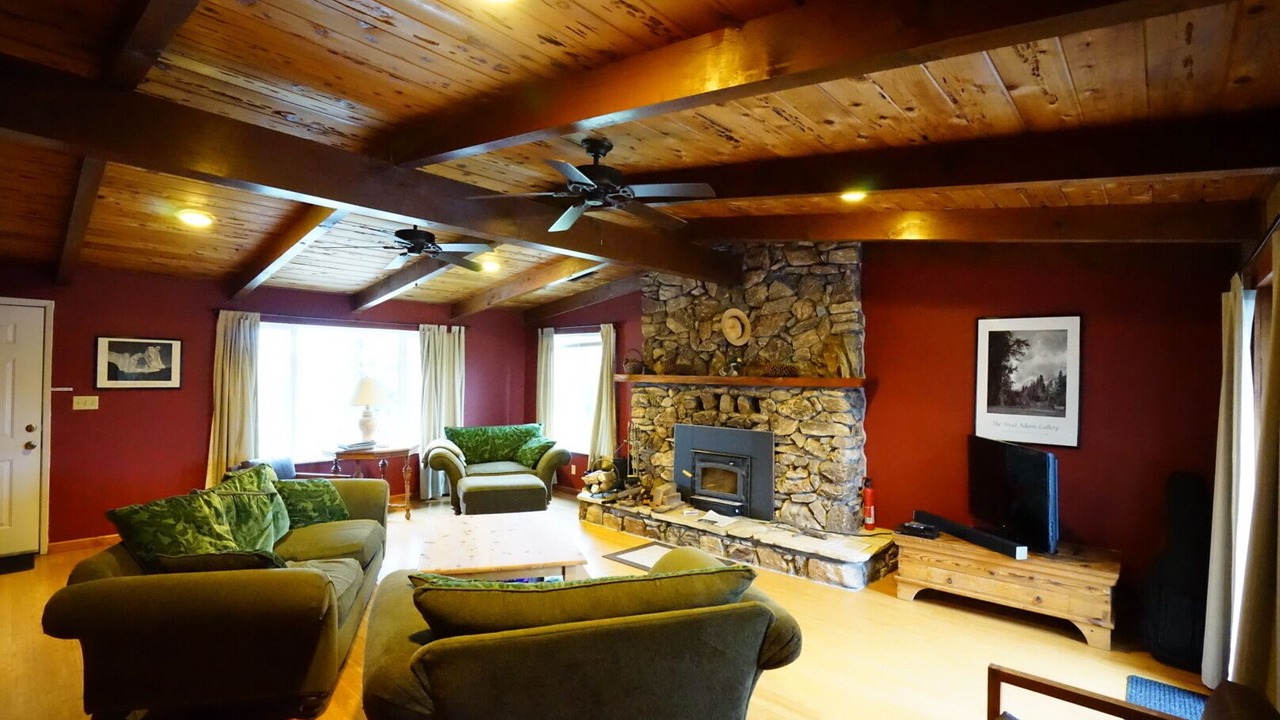 Photo of Livingroom in Mariposa