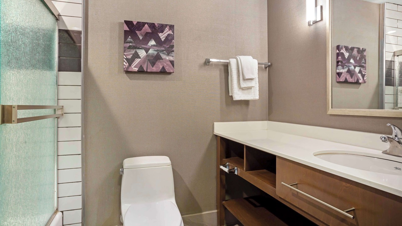Photo of Bathroom in Coalinga