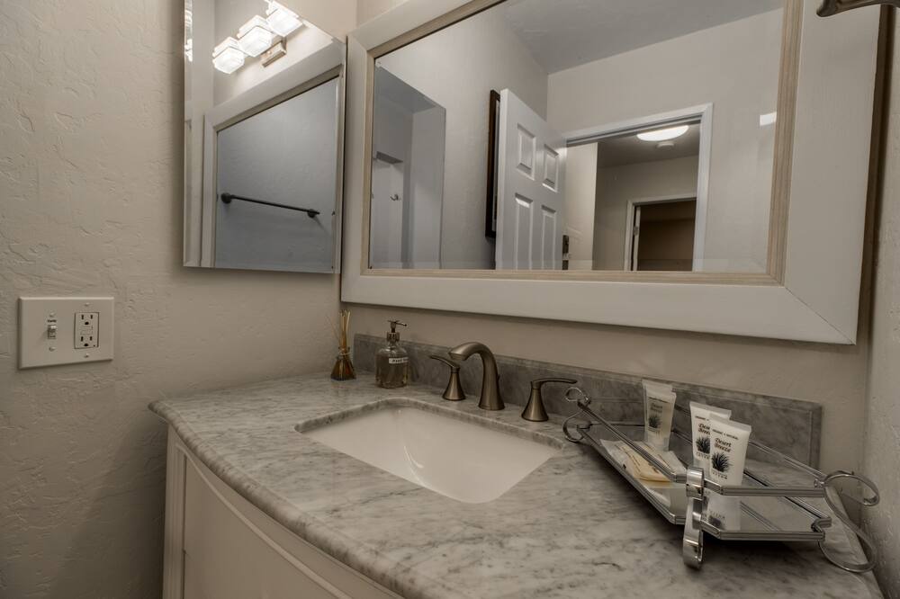 Photo of Bathroom in Majestic Pines