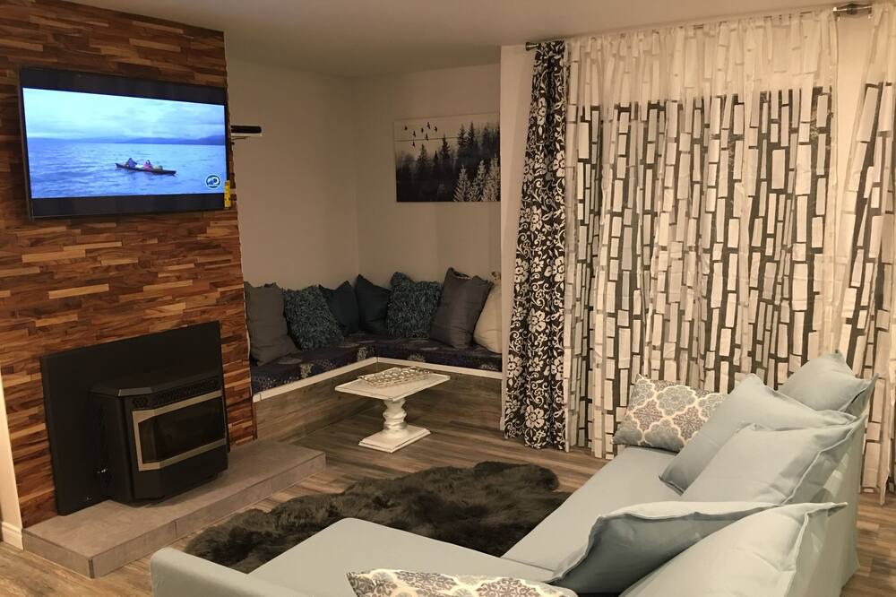 Photo of Bedroom in Majestic Pines