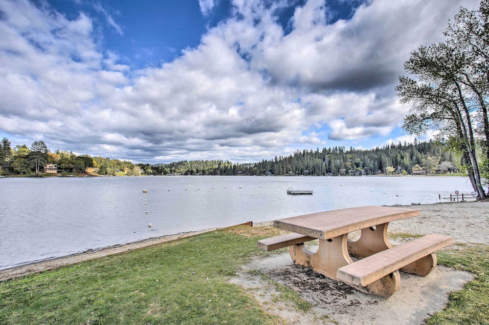 Photo of Outdoor in Groveland