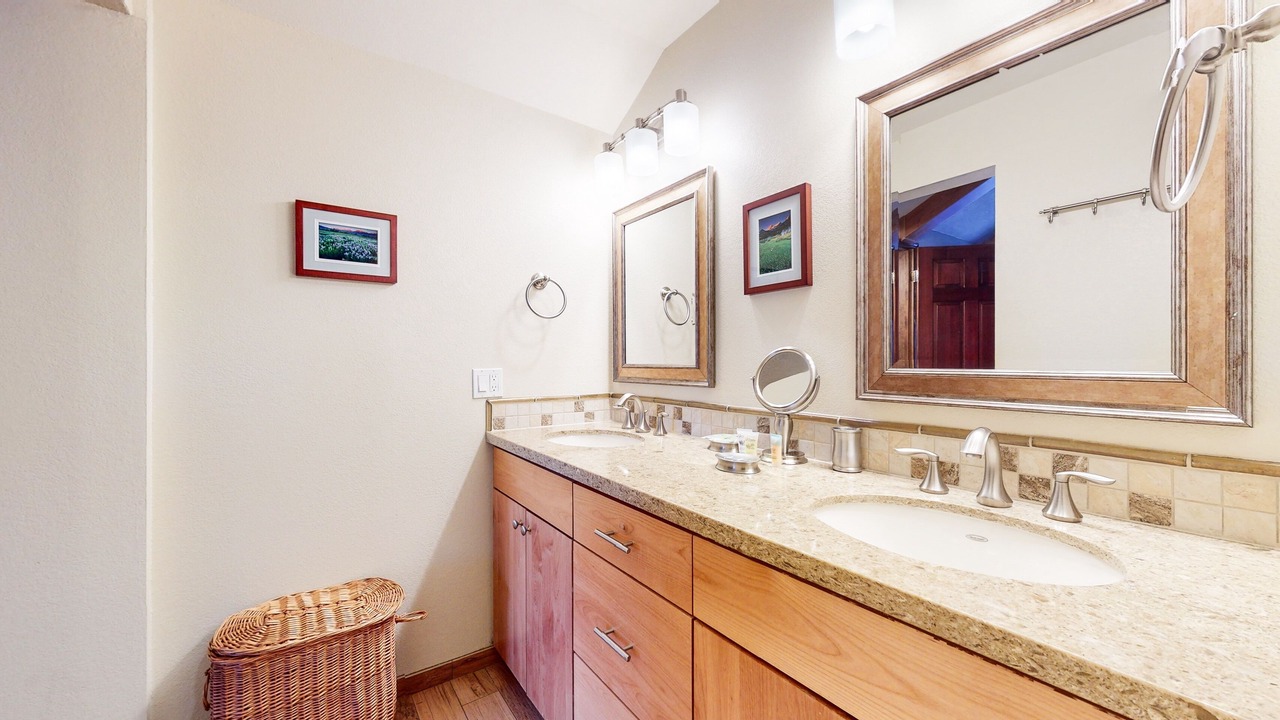 Photo of Bathroom in Mammoth Lakes