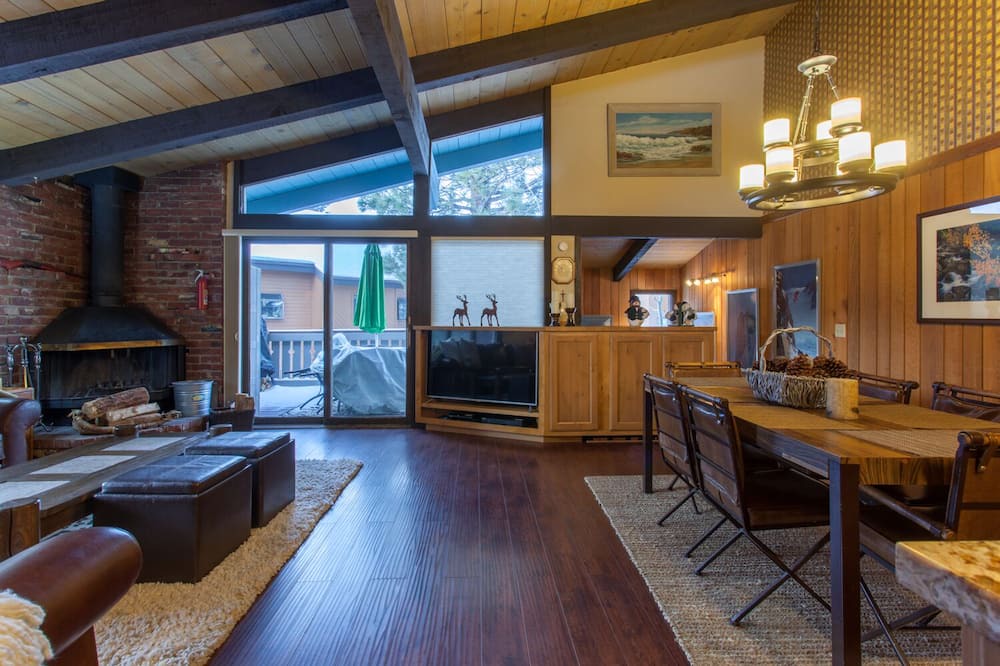 Photo of Bedroom in Mammoth Lakes