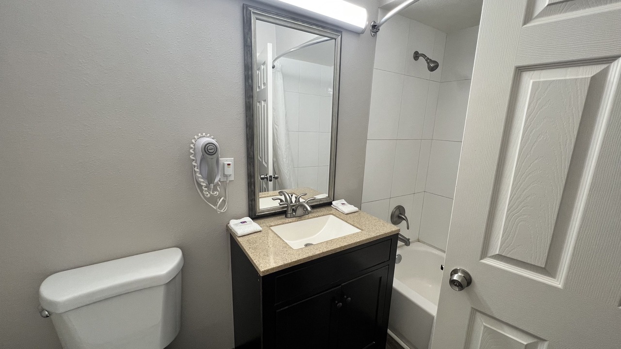 Photo of Bathroom in Ridgecrest