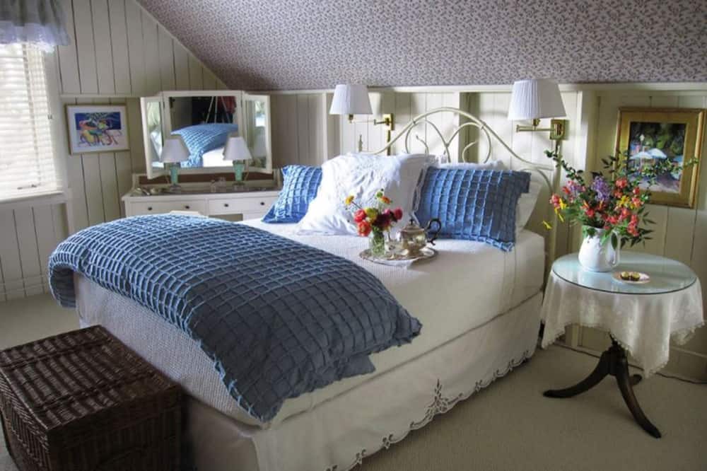 Photo of Bedroom in Woodlake