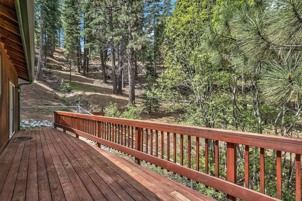 Photo of Others in Pioneer Trail