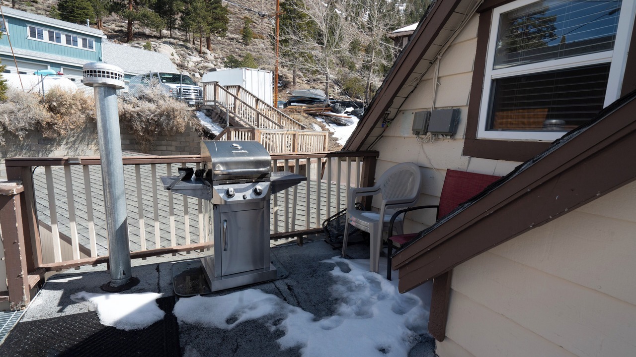Photo of Patio Balcony in June Lake
