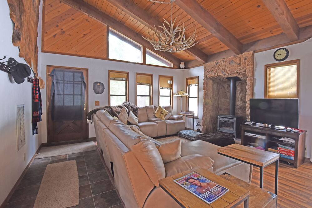 Photo of Livingroom in Tahoe Paradise
