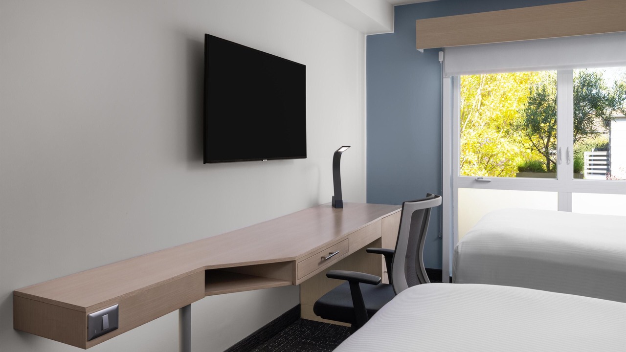 Photo of Bedroom in Northwest Berkeley