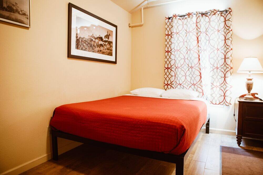 Photo of Bedroom in Tonopah
