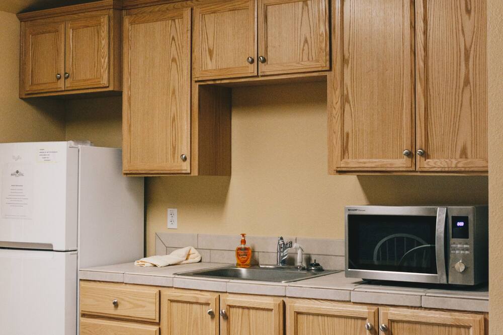 Photo of Kitchen in Tonopah