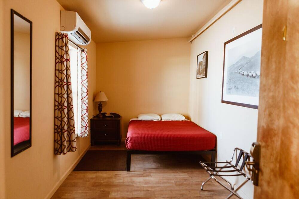 Photo of Bedroom in Tonopah