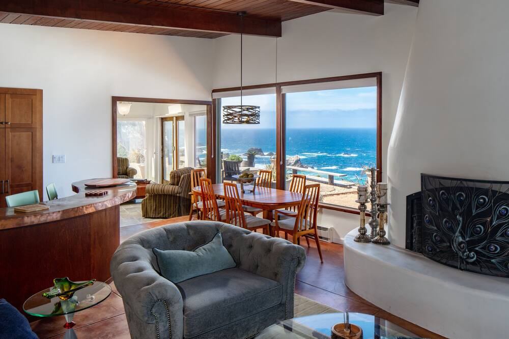 Photo of Livingroom in Carmel