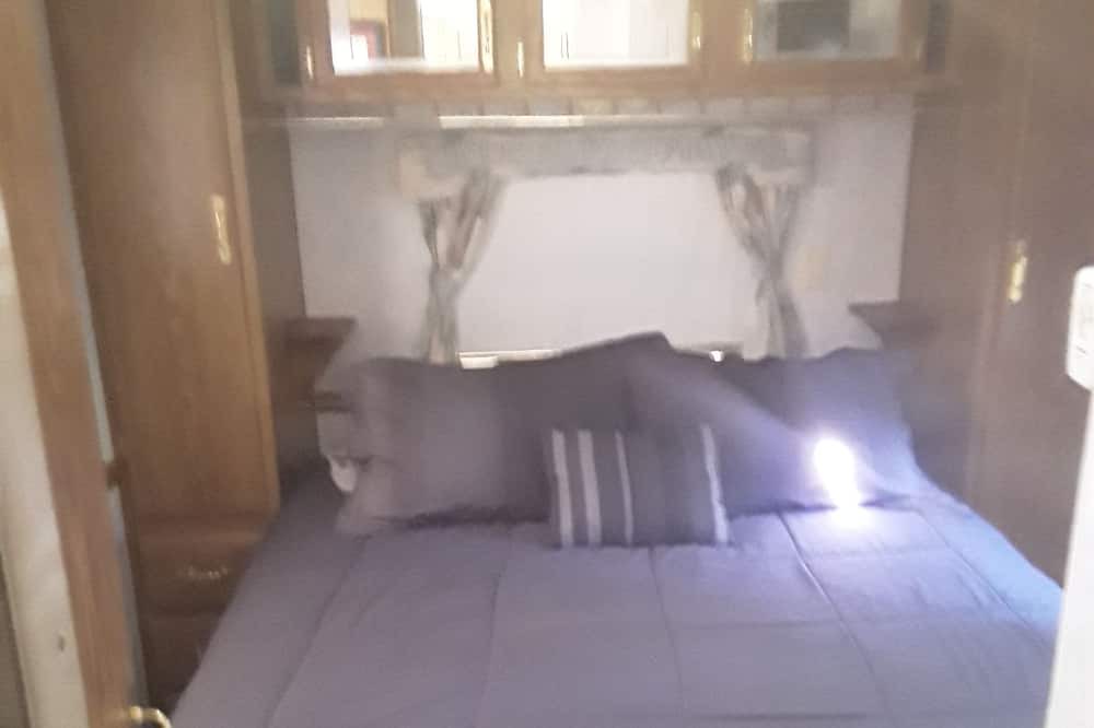 Photo of Bedroom in Holy City