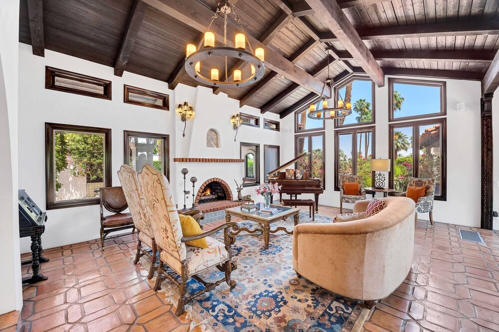 Photo of Livingroom in The Mesa