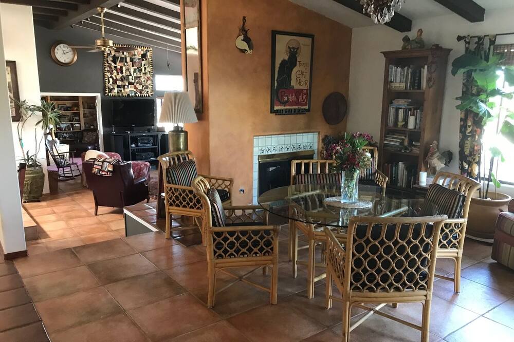 Photo of Livingroom in Atascadero