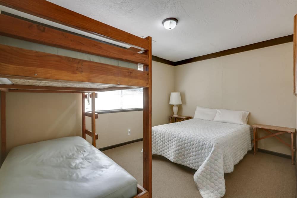 Photo of Bedroom in Miramonte