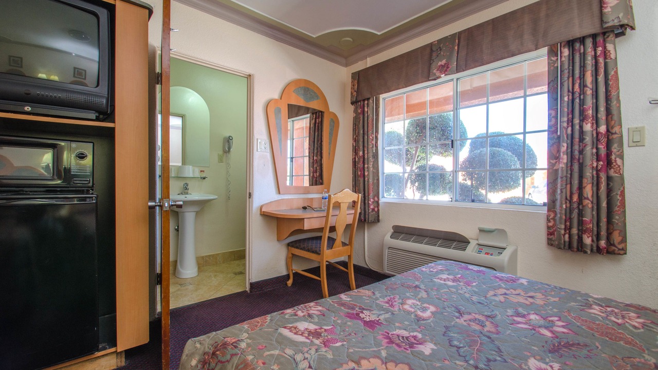 Photo of Bedroom in Los Banos