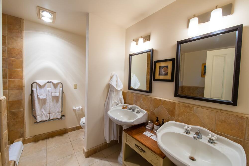 Photo of Bathroom in Moss Beach