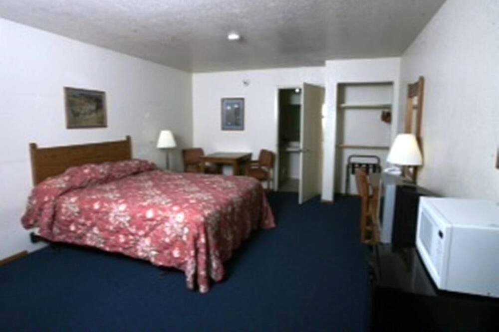 Photo of Bedroom in Mi-Wuk Village
