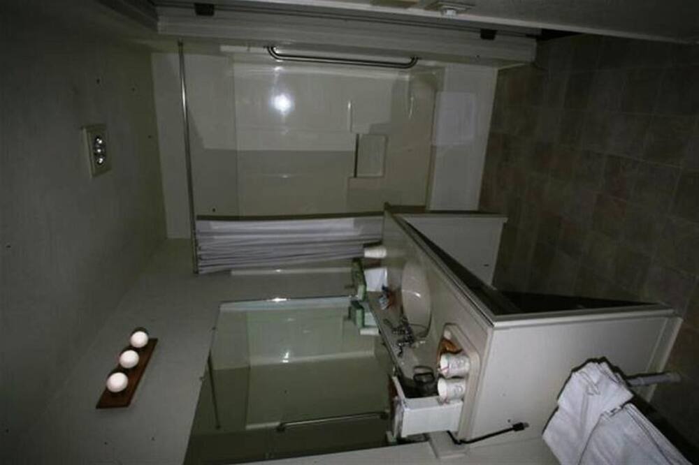 Photo of Bathroom in Mi-Wuk Village