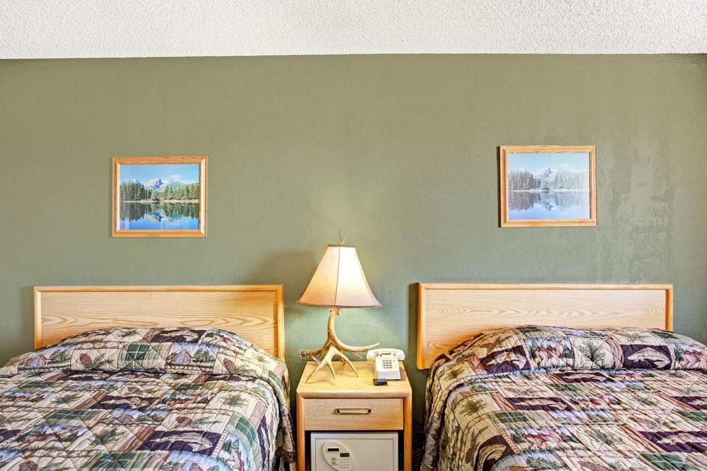 Photo of Bedroom in Topaz Lake